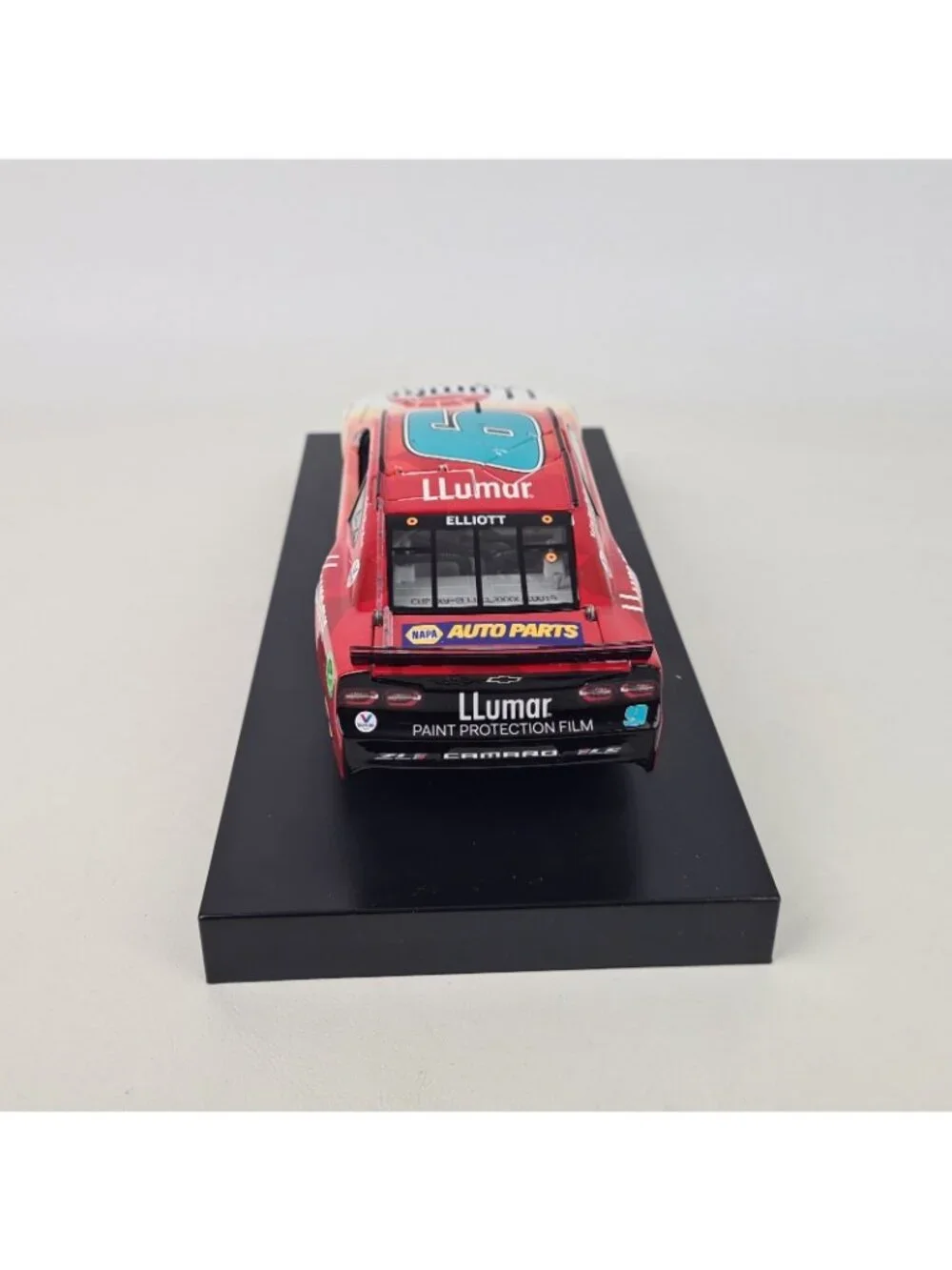 Lionel Racing 1:24 Diecast Elite 2021 Camaro ZL1 Llumar #9 Chase Elliott E15